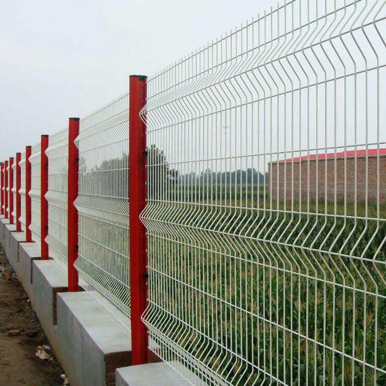 園林花壇護欄網(wǎng)產(chǎn)品特征及花壇護欄網(wǎng)設置要求